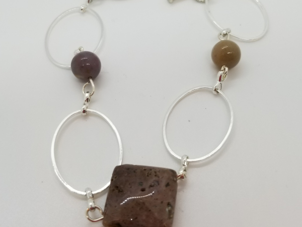 Semi precious agate in earth tones bracelet