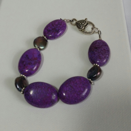 Chunky purple oval bead bracelet