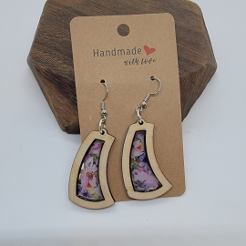 Curved lightweight wood earrings purple, pink