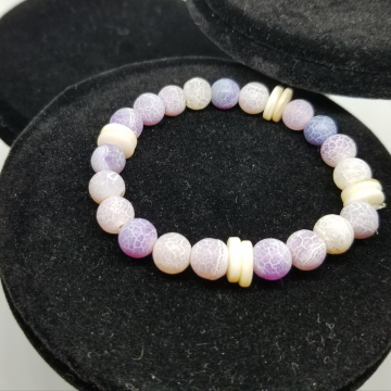 Light purple stretchy beaded bracelet